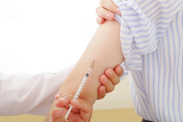 まずはスタッフの安全確保からです。